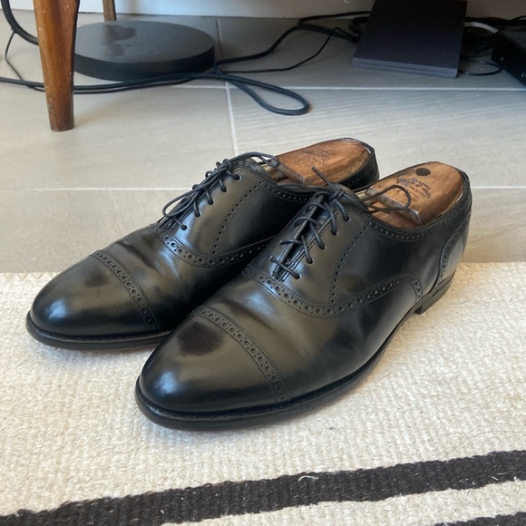 Florsheim Imperial - Cap-toe Oxford Dress Shoe - 9 B - Picture 6 of 7